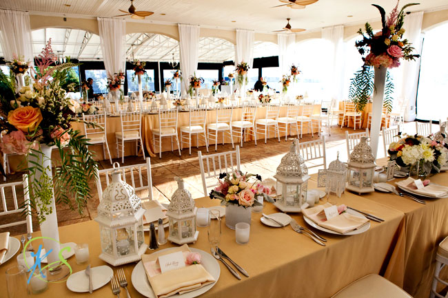 Favorite Wedding: Fresh, Eclectic Rhode Island Wedding via TheELD.com