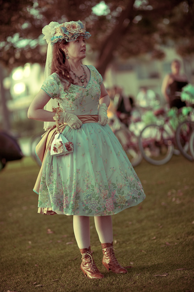 A Whimsical Vintage California Wedding via TheELD.com