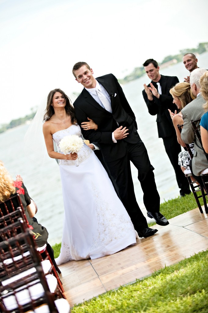 A Backyard Florida Wedding {The Wedding} via TheELD.com
