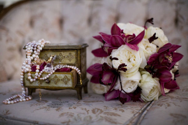 Red and neutral wedding inspiration 23 "So Much Love" Inspiration Shoot: Part 2 via TheELD.com